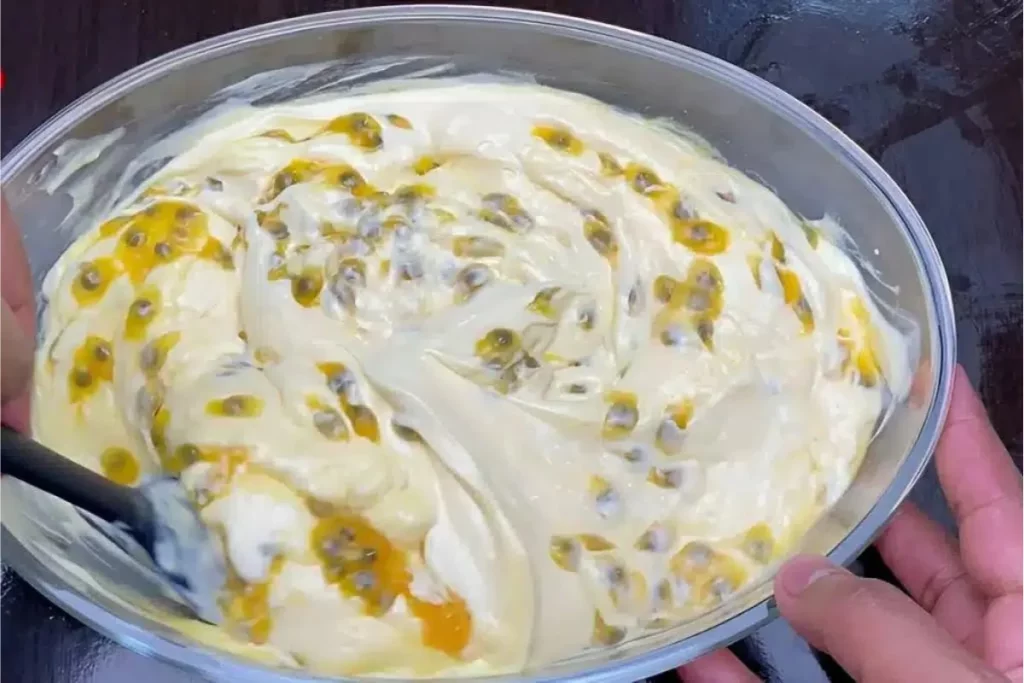 Mousse de Maracujá com Leite Ninho