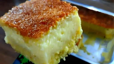 Bolo de milho cremoso simples e fácil é só bater os ingredientes no liquidificador e assar