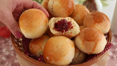 Feito em 1 minuto não precisa sovar nem esperar crescer pão de minuto recheado