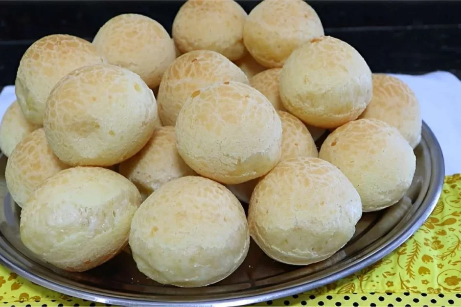 Pão de queijo mineiro delicioso e fácil de fazer