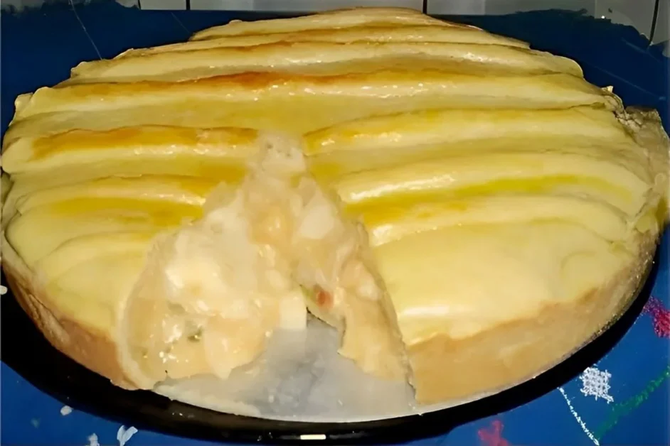 Torta de palmito com massa de empada fácil e que derrete na boca