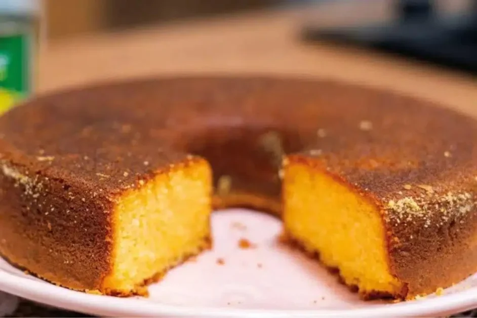 Bolo de milho de latinha fácil com ingredientes bem baratos e simples