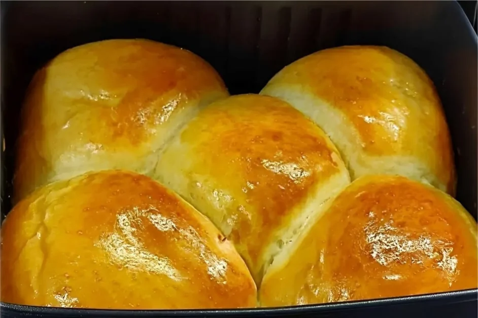 Pão caseiro na AirFryer fofinho fácil de fazer e perfeito para a lancheira das crianças