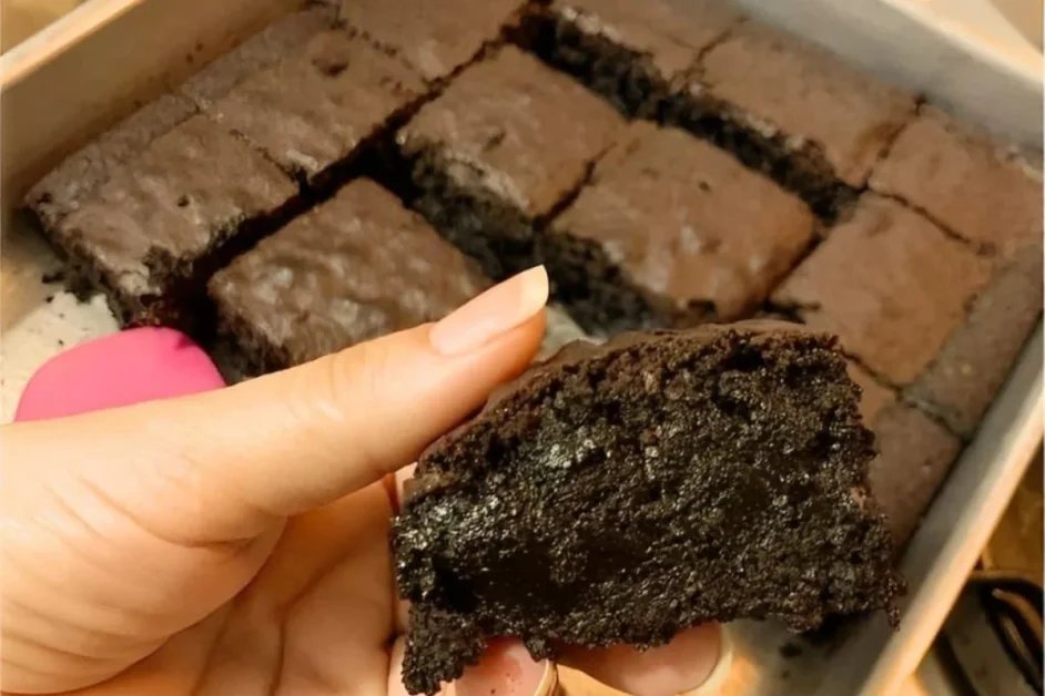 Receita de brownie simples considerado o melhor do Brasil para fazer pra família ou pra vender