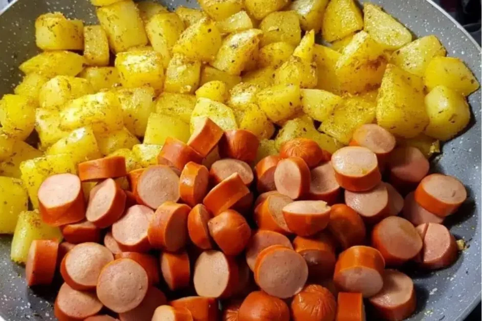 Almoço rápido com batata e salsicha para deixar sua vida mais tranquila na cozinha nesse fim de ano