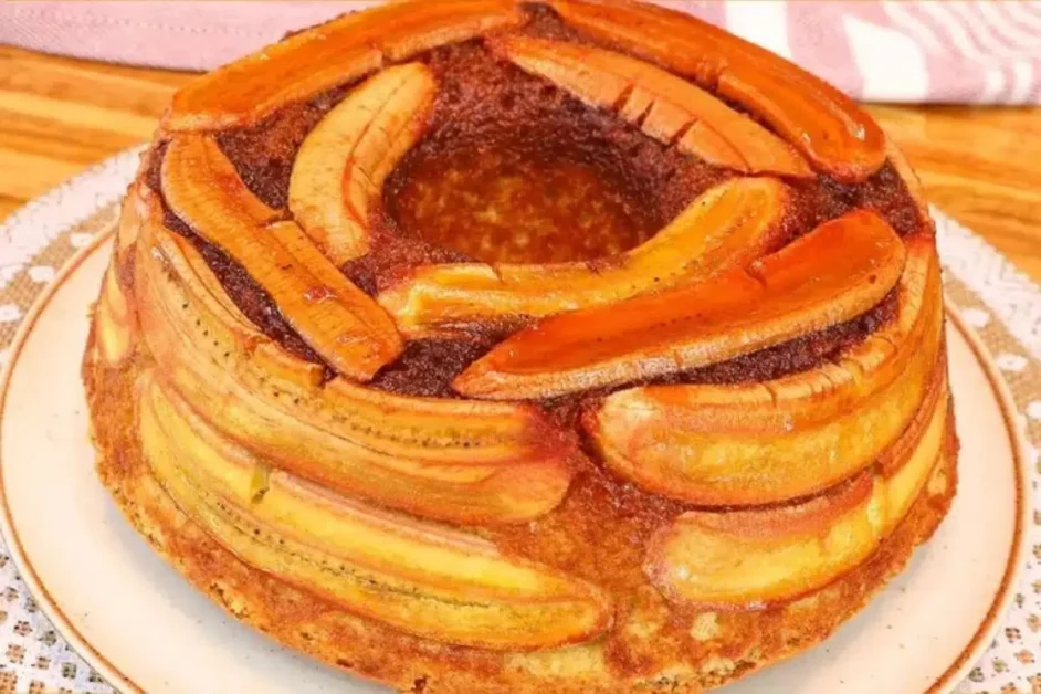 Bolo caramelado de banana delicioso e que não dá trabalho para fazer