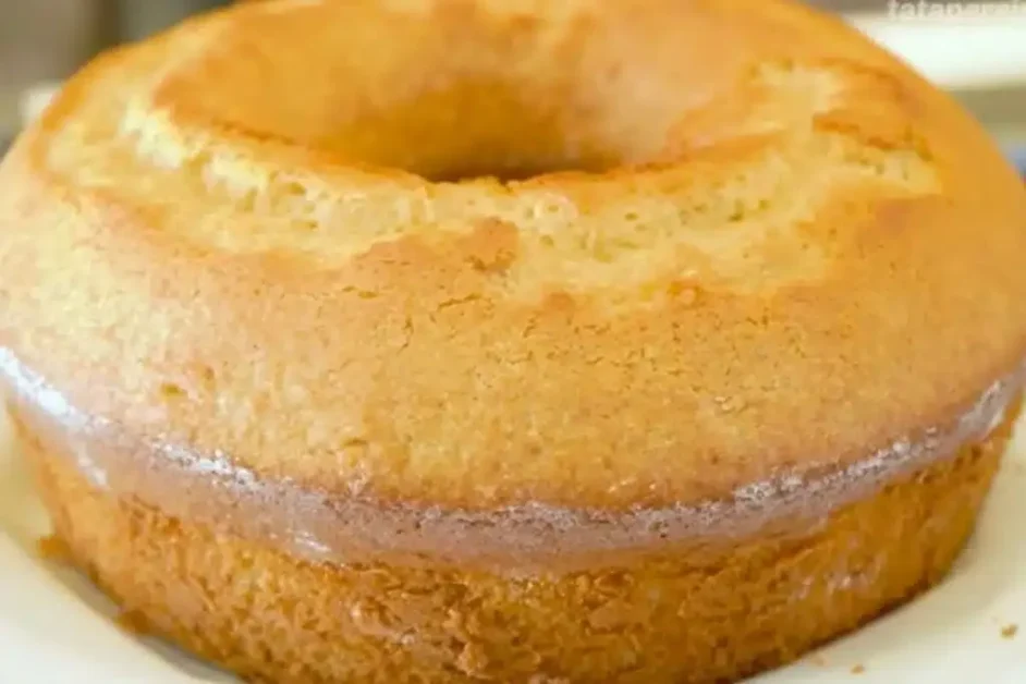 Bolo fofinho e fácil de fazer para servir no lanche em tarde na semana do fim de ano