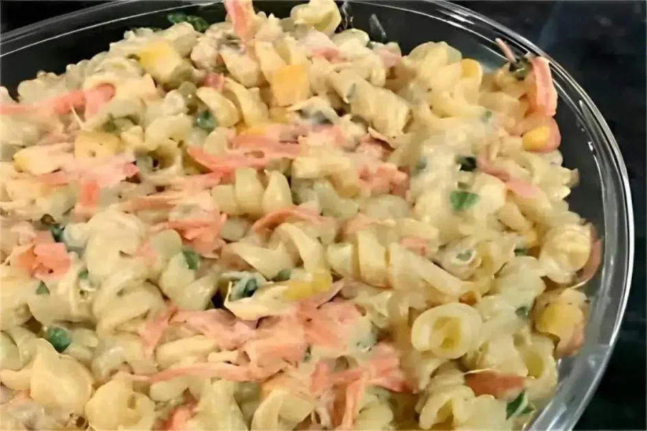 Faça essa salada de macarrão vai ficar perfeita com qualquer prato do seu almoço