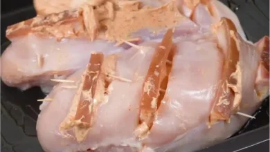 Peito de frango assado macio e suculento para você preparar no ano novo