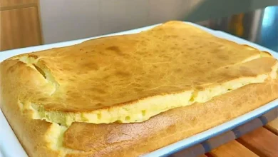 Essa massa de torta de carne moída é uma perfeição e o recheio é super saboroso