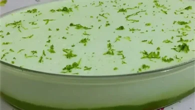 Mousse de gelatina de limão é sobremesa mais fácil e refrescante da semana