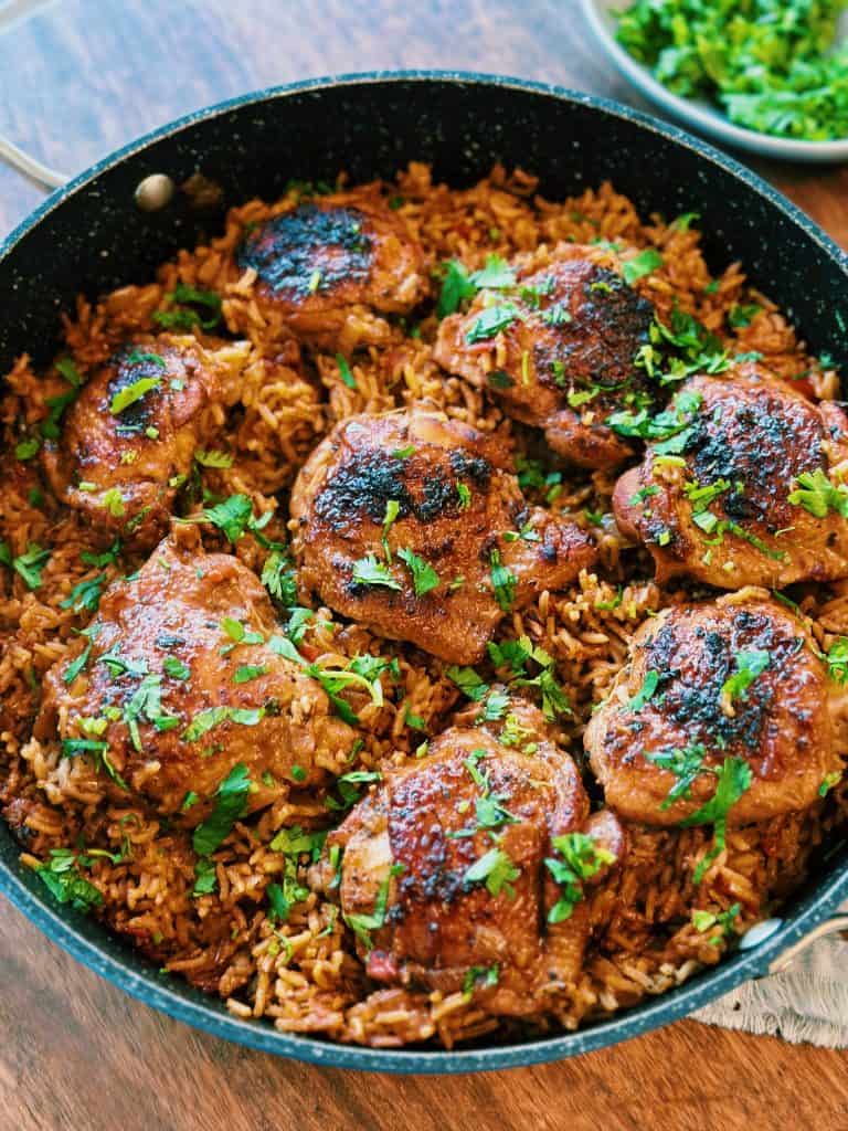 Frango e Arroz Picante em Uma Panela