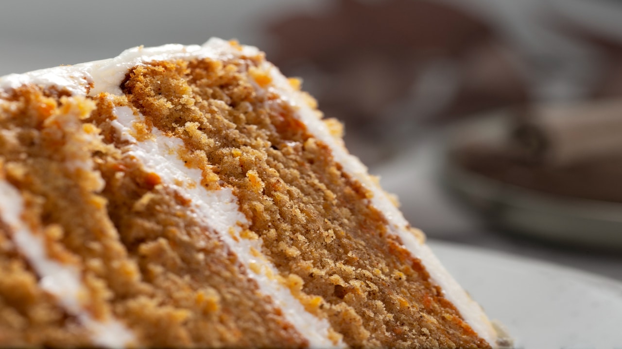 Bolo de Nozes que Aprendi com Minha Avó: Uma Receita que Não Pode Faltar