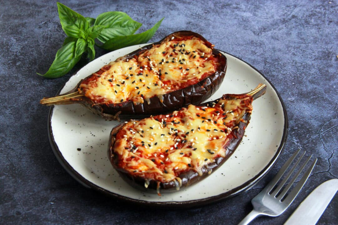 Berinjela no Forno com Queijo Mussarela para você fazer no almoço!