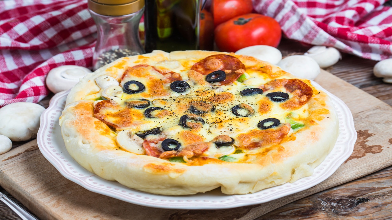 Pizza de Cogumelos que Aprendi com Minha Mãe: Receita que Não Pode Faltar