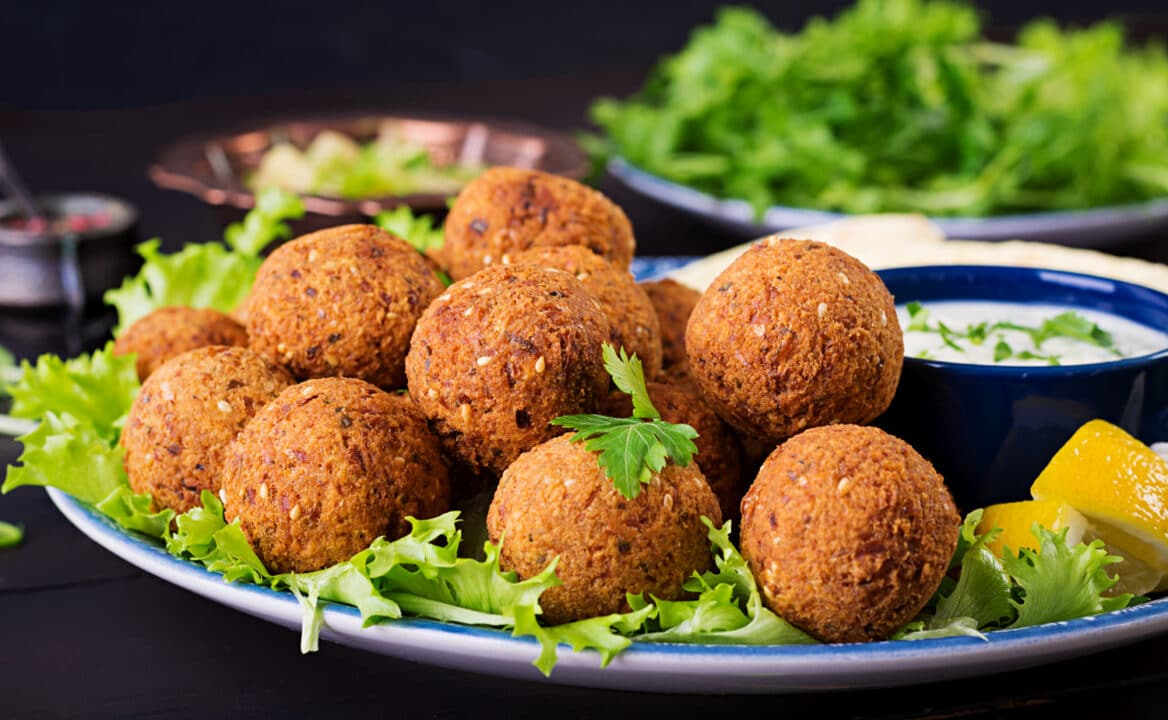 Falafel: Uma Receita Tradicional que Aprendi com Minha Mãe