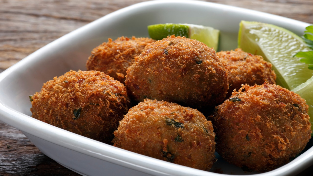 Bolinho de Bacalhau da Vovó: Uma Tradição Deliciosa em Família