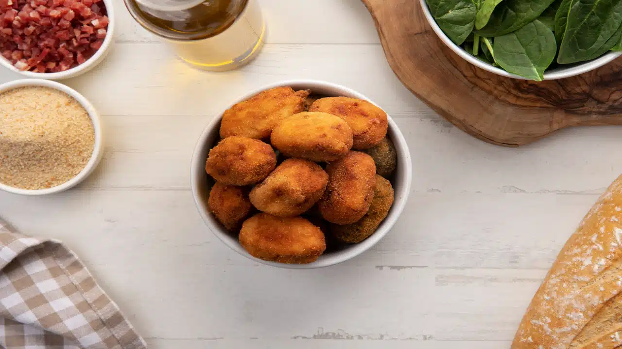 Bolinhos de Carne com Massa de Batata Receita Deliciosa e Simples