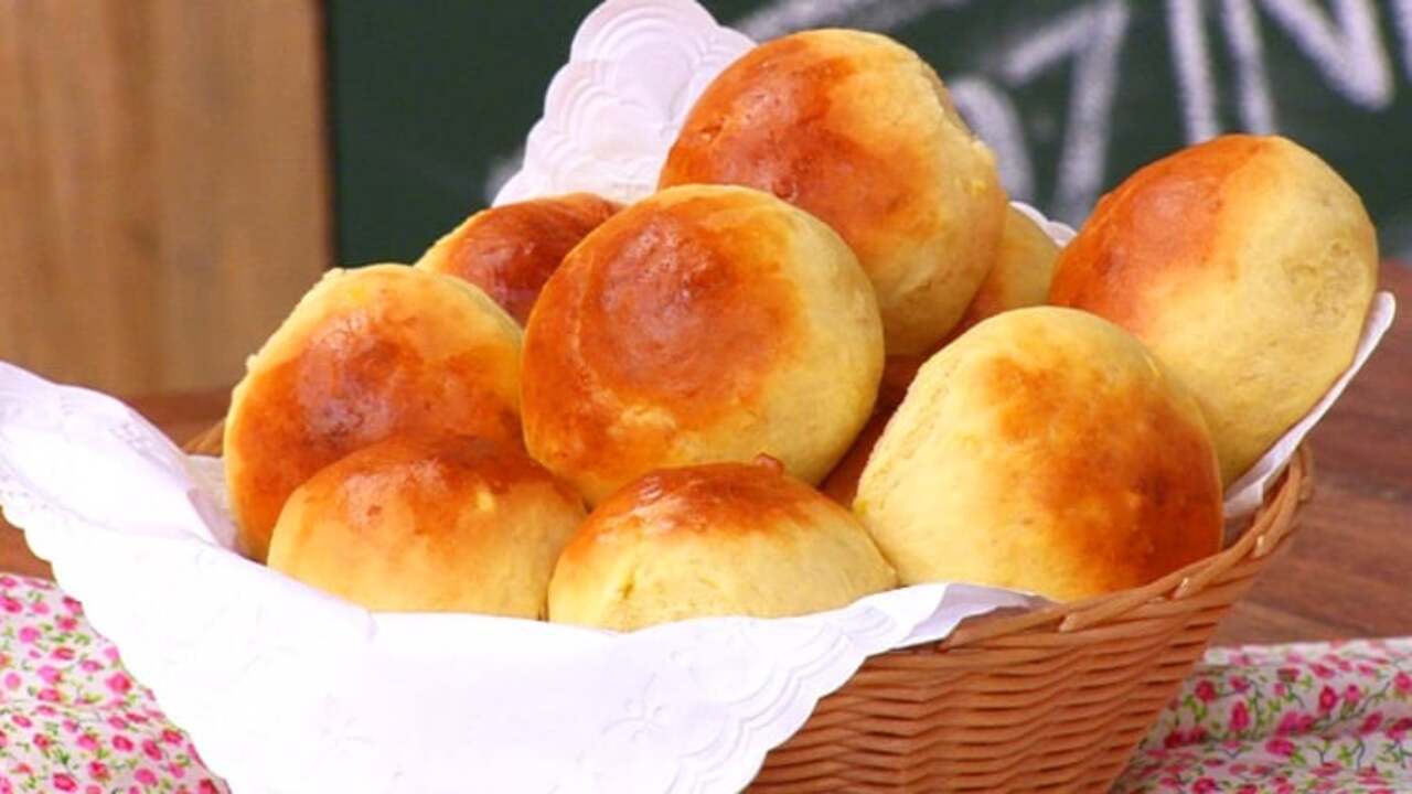 Receita de Pão de Leite Fofinho com 3 Ingredientes
