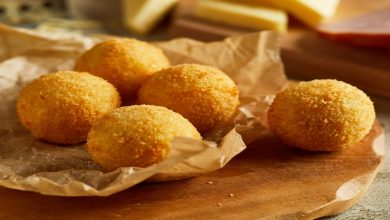 Bolinhas de queijo: muito crocantes por fora, cremosas por dentro