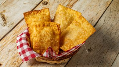 Pastel Caseiro de Feira: Receita Fácil com Passo a Passo Completo