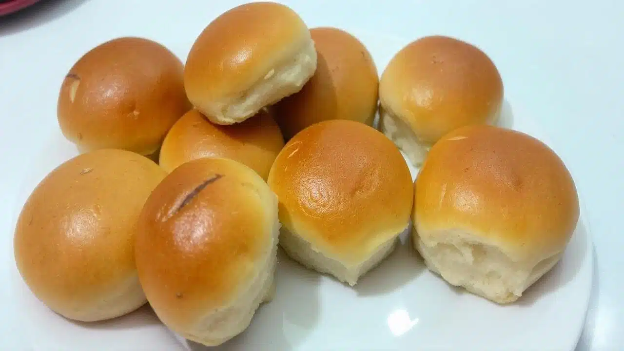 Receita de Pão Caseiro Fofinho com Ingredientes Simples